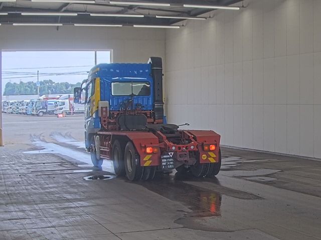 2017 Mitsubishi Fuso Sグレート tractor auction photo 2