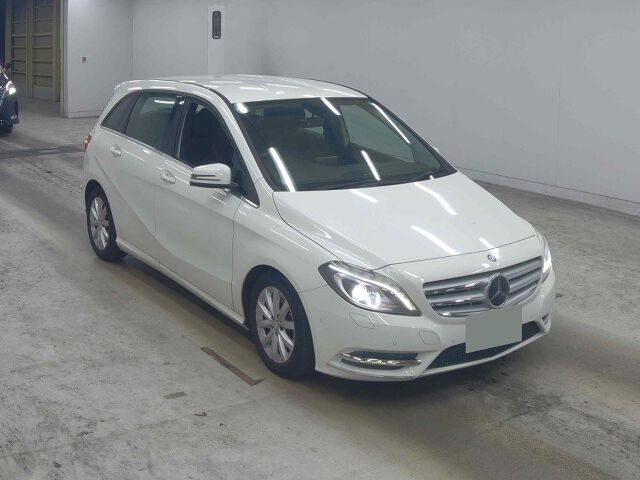 2014 Mercedes-Benz B-Class B180 Blue Effy Japan auction vehicle