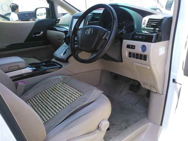 2013 Toyota Alphard 4WD ハイブリッドX auction photo 3