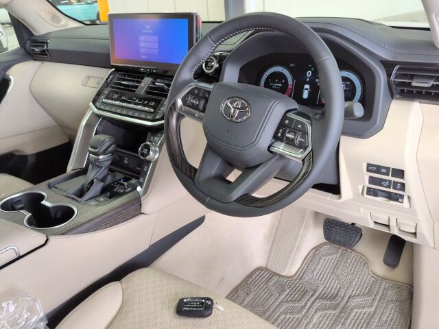 2025 Toyota Land Cruiser ZX 4WD auction photo 3