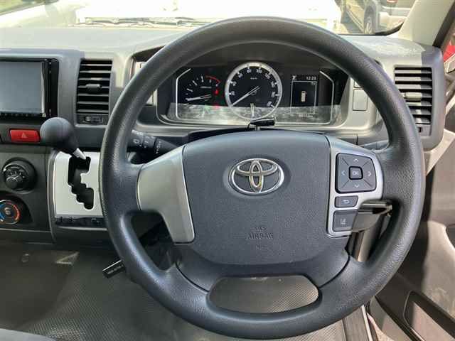 2021 Toyota Hiace Long DX auction photo 3