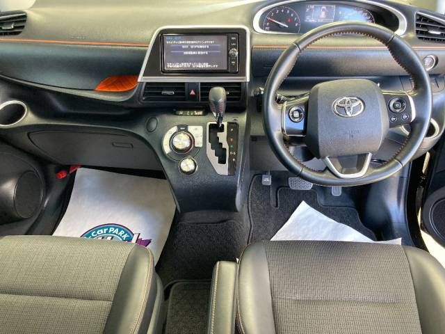 2018 Toyota Sienta G クエロ auction photo 4
