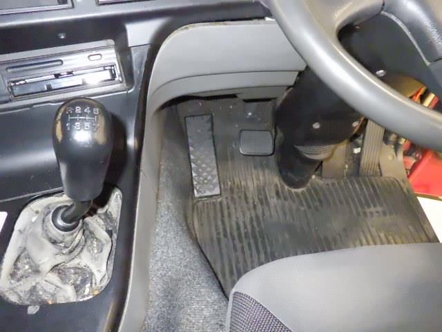2016 Mitsubishi Fuso Refrigerated and frozen trucks auction photo 8