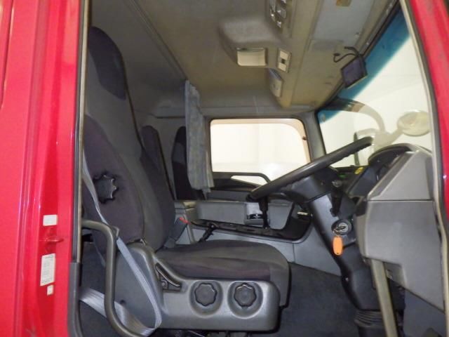 2016 Mitsubishi Fuso Refrigerated and frozen trucks auction photo 6