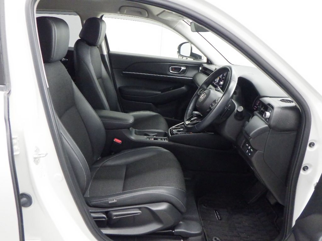2021 Honda Vezel e:HEV Z auction photo 6