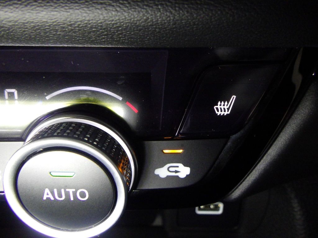 2021 Honda Vezel e:HEV Z auction photo 9
