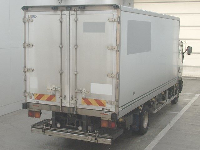 2019 Isuzu Forward 冷蔵・冷凍車 auction photo 2