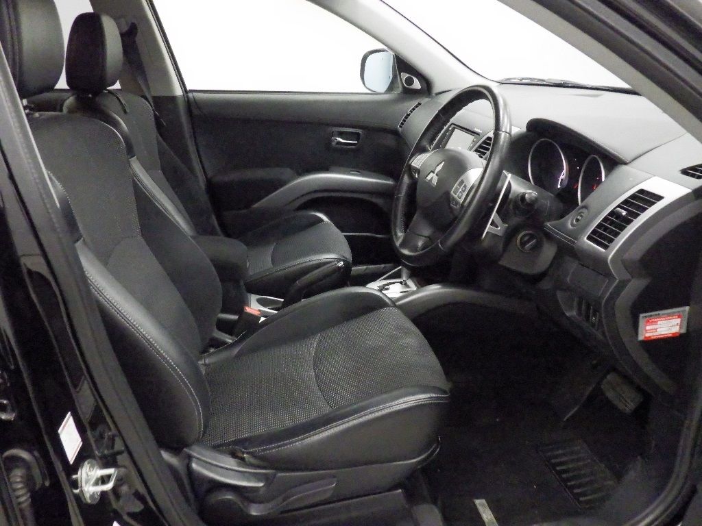 2011 Mitsubishi Outlander ローデスト20G auction photo 6