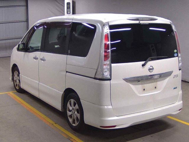 2011 Nissan Serena ハイウェイスター auction photo 2