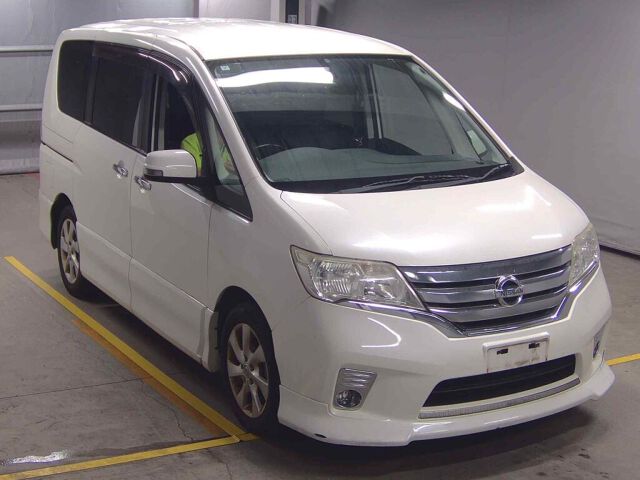 2011 Nissan Serena ハイウェイスター Japan auction vehicle