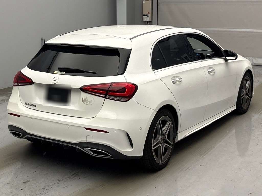 2019 Mercedes-Benz A-Class A200d AMG Line auction photo 2