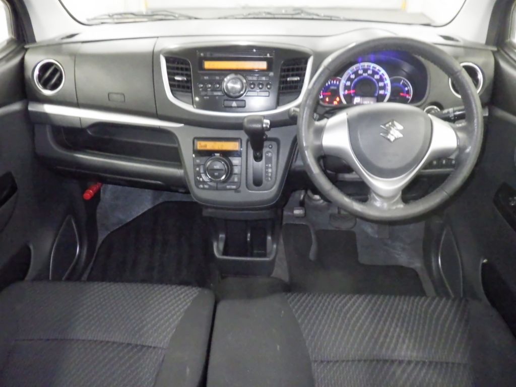 2013 Suzuki Wagon R スティングレーX auction photo 3