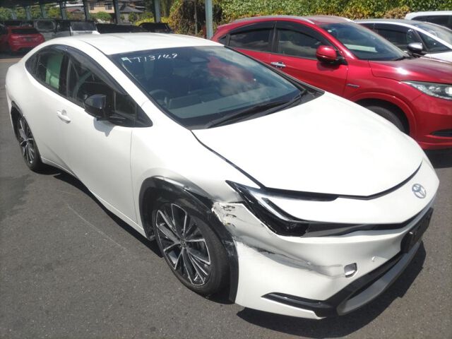 2025 Toyota Prius Z Japan auction vehicle