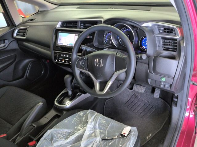 2018 Honda Fit 13G・F auction photo 3