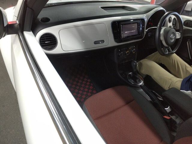 2014 Volkswagen ザ・ビートル ミルク auction photo 3