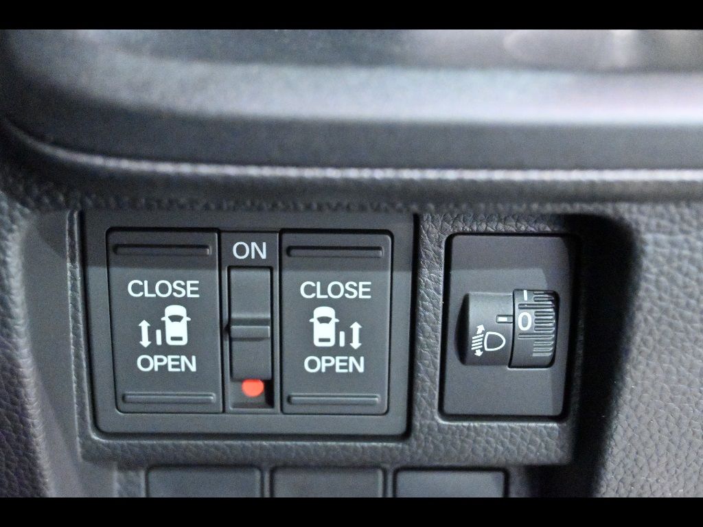 2024 Honda Stepwgn 7人 auction photo 8