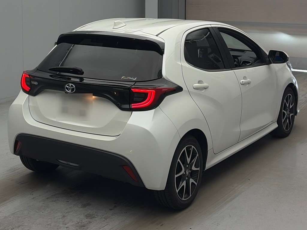 2021 Toyota Yaris Z auction photo 2