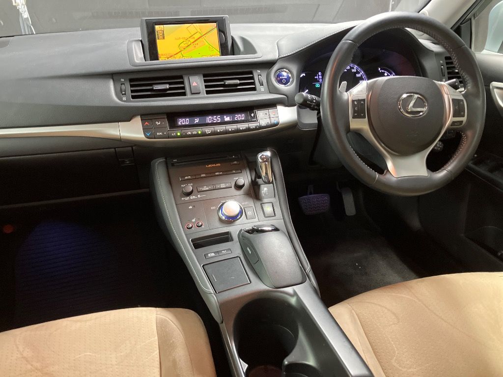 2011 Lexus CT200h バージョンC auction photo 3
