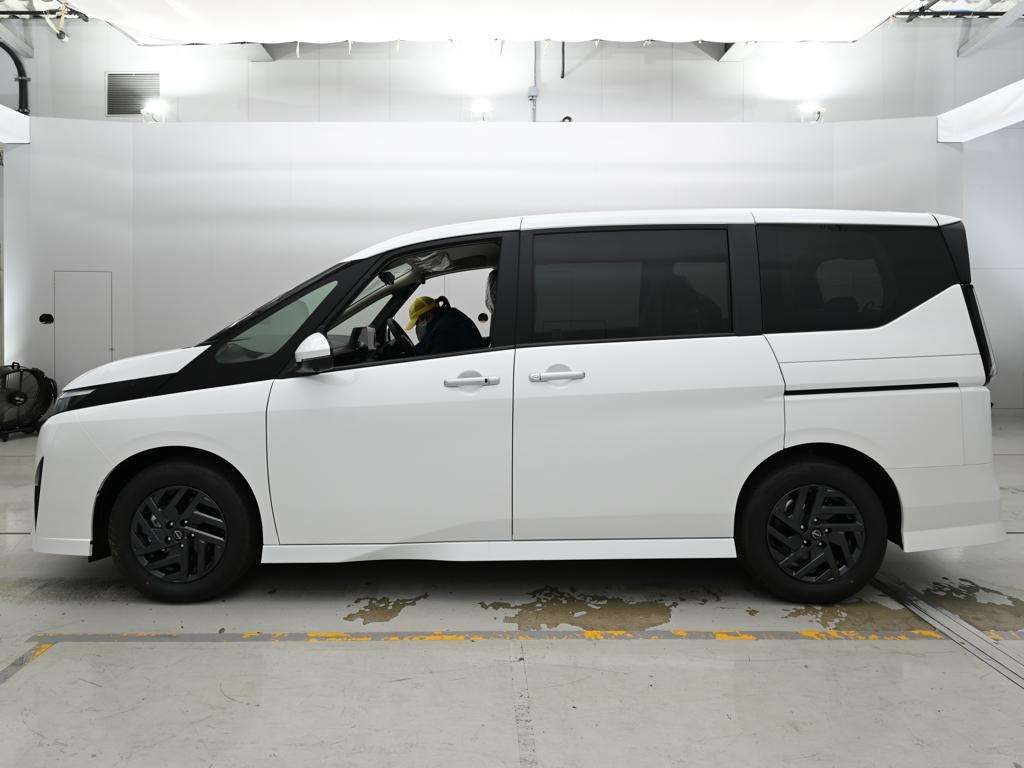 2026 Nissan Serena e-POWER Highway Star V auction photo 4