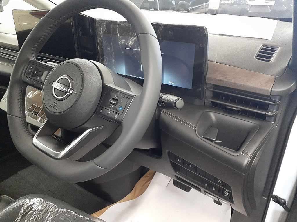 2026 Nissan Serena e-POWER Highway Star V auction photo 9