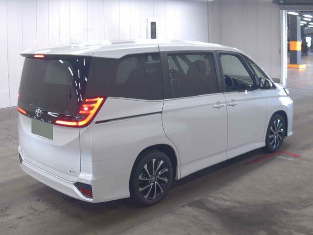 2026 Toyota Noah Hybrid S-Z auction photo 5