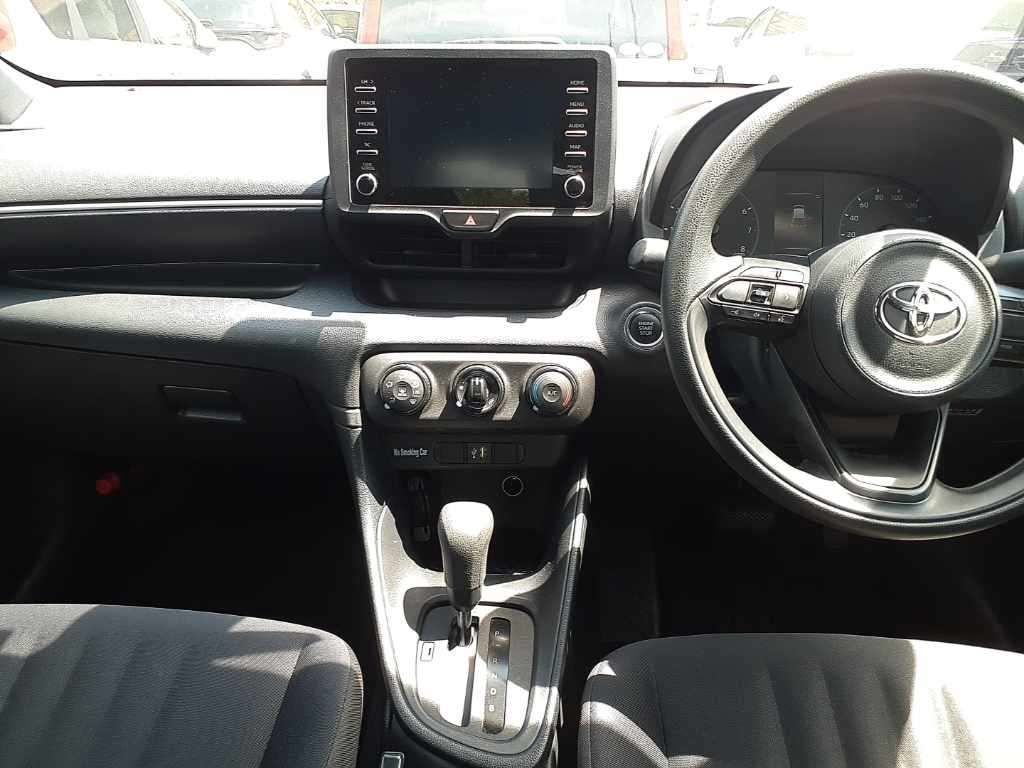 2021 Toyota Yaris X auction photo 11