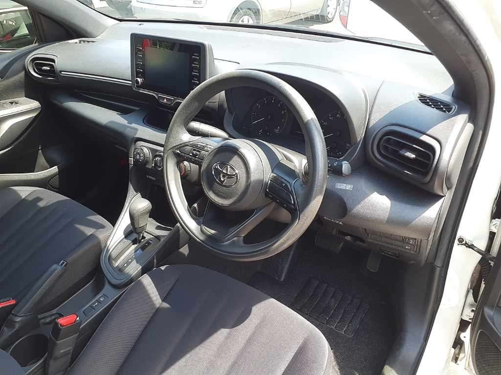 2021 Toyota Yaris X auction photo 9
