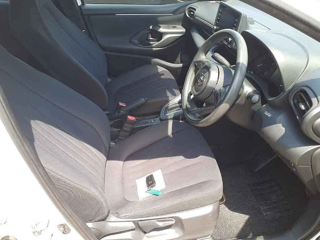 2021 Toyota Yaris X auction photo 10