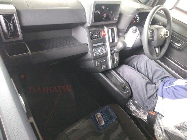 2026 Daihatsu Taft G Dark Chrome Venture auction photo 3