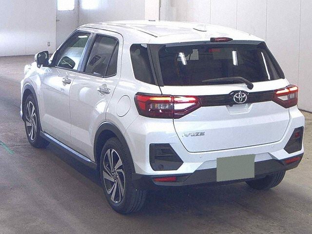 2025 Toyota Raize Z auction photo 2