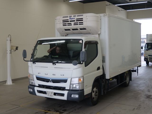 2018 Mitsubishi Fuso Canter Reizo Reito Japan auction vehicle
