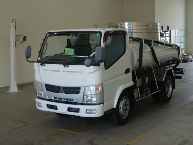 2016 Mitsubishi Fuso Canter vacuum Japan auction vehicle