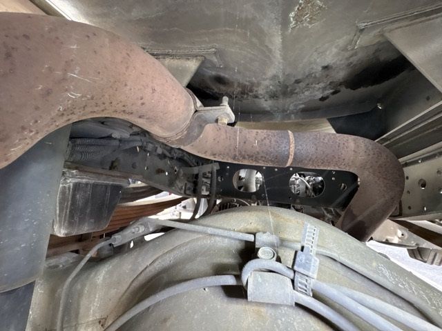 2016 Mitsubishi Fuso Canter vacuum auction photo 15