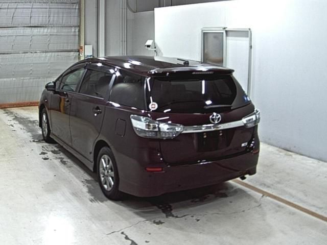 2015 Toyota Wish 1.8G auction photo 2
