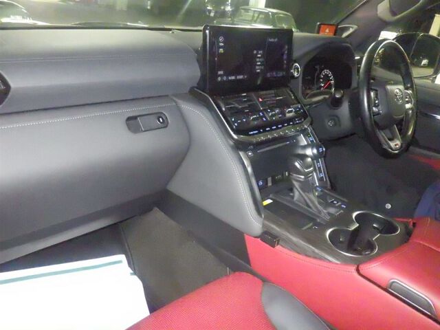 2021 Toyota Land Cruiser GR Sport 4WD auction photo 3
