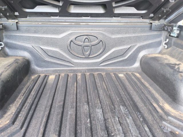 2021 Toyota Hilux Z 4WD auction photo 6