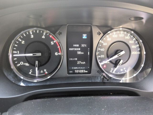 2021 Toyota Hilux Z 4WD auction photo 3