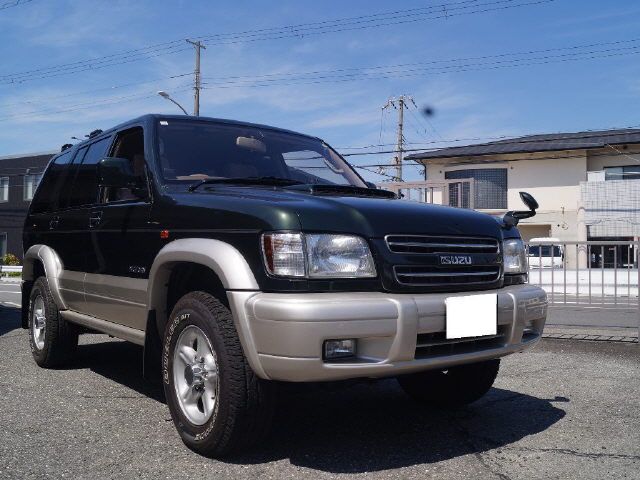 Japan Auction Vehicles 11 2001 Isuzu ビッグホーン Plaisir auction photo