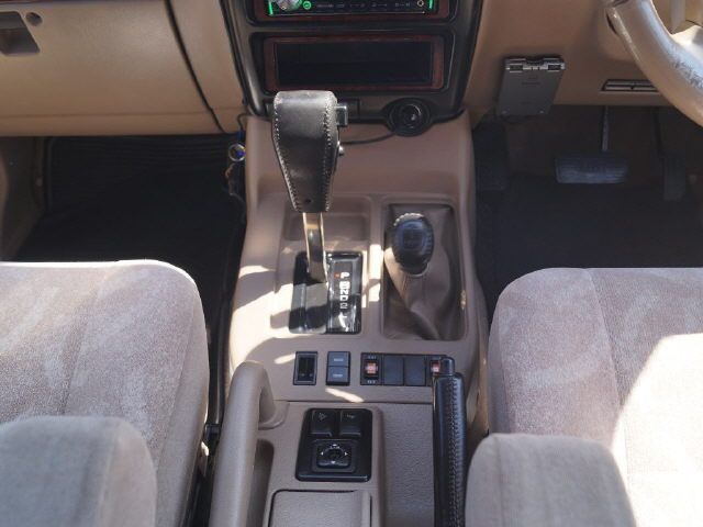 2001 Isuzu ビッグホーン Plaisir auction photo 7