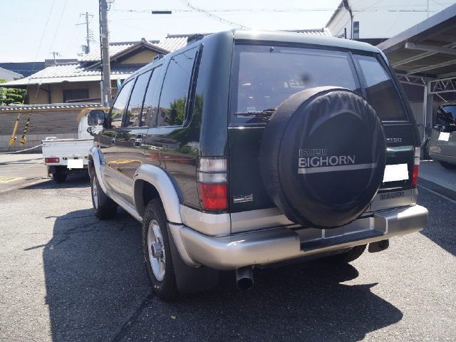 2001 Isuzu ビッグホーン Plaisir auction photo 2