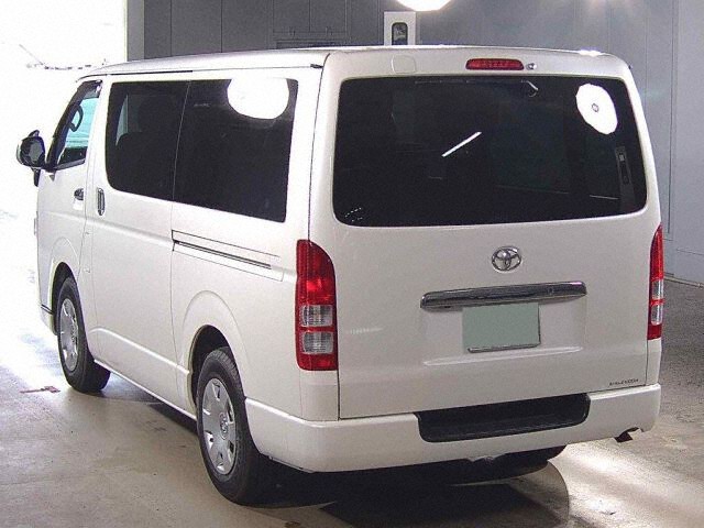 2010 Toyota Hiace ロングスーパーGL auction photo 2