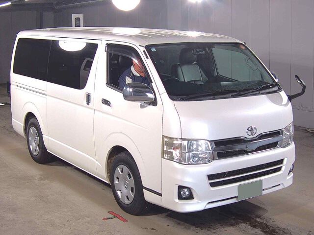 2010 Toyota Hiace ロングスーパーGL Japan auction vehicle