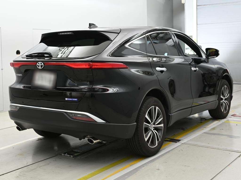 2023 Toyota Harrier G auction photo 2