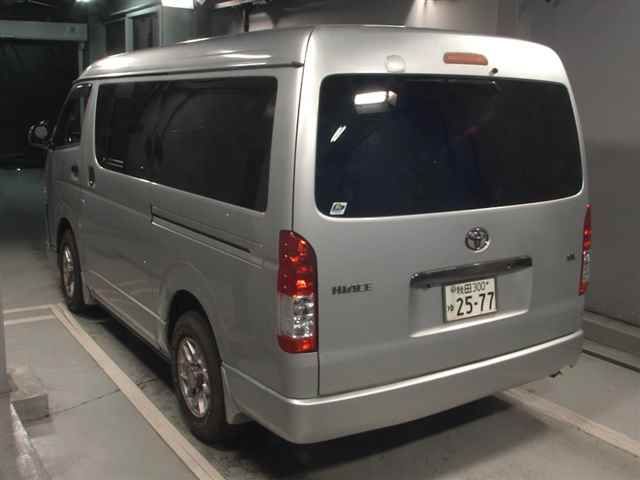 2009 Toyota Hiace 4WD GL auction photo 2
