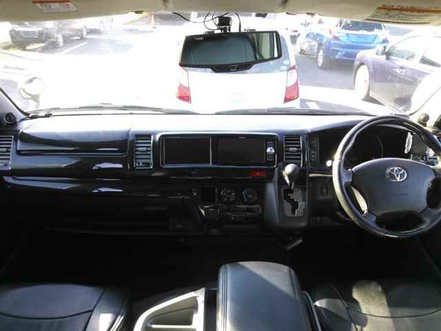 2009 Toyota Hiace 4WD GL auction photo 8