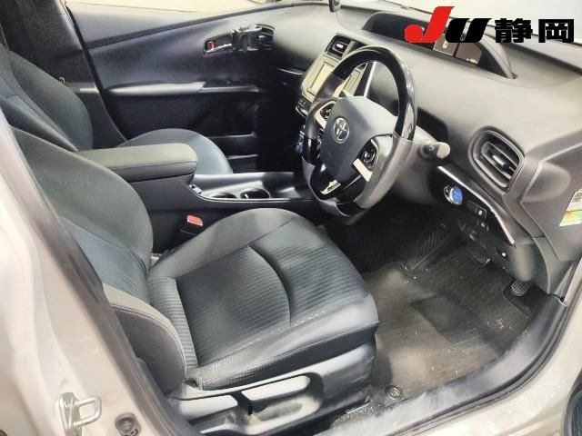 2016 Toyota Prius S auction photo 3