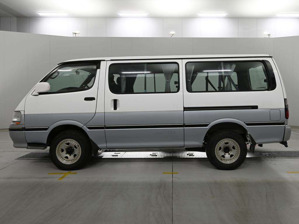 1998 Toyota Hiace 4WD auction photo 4