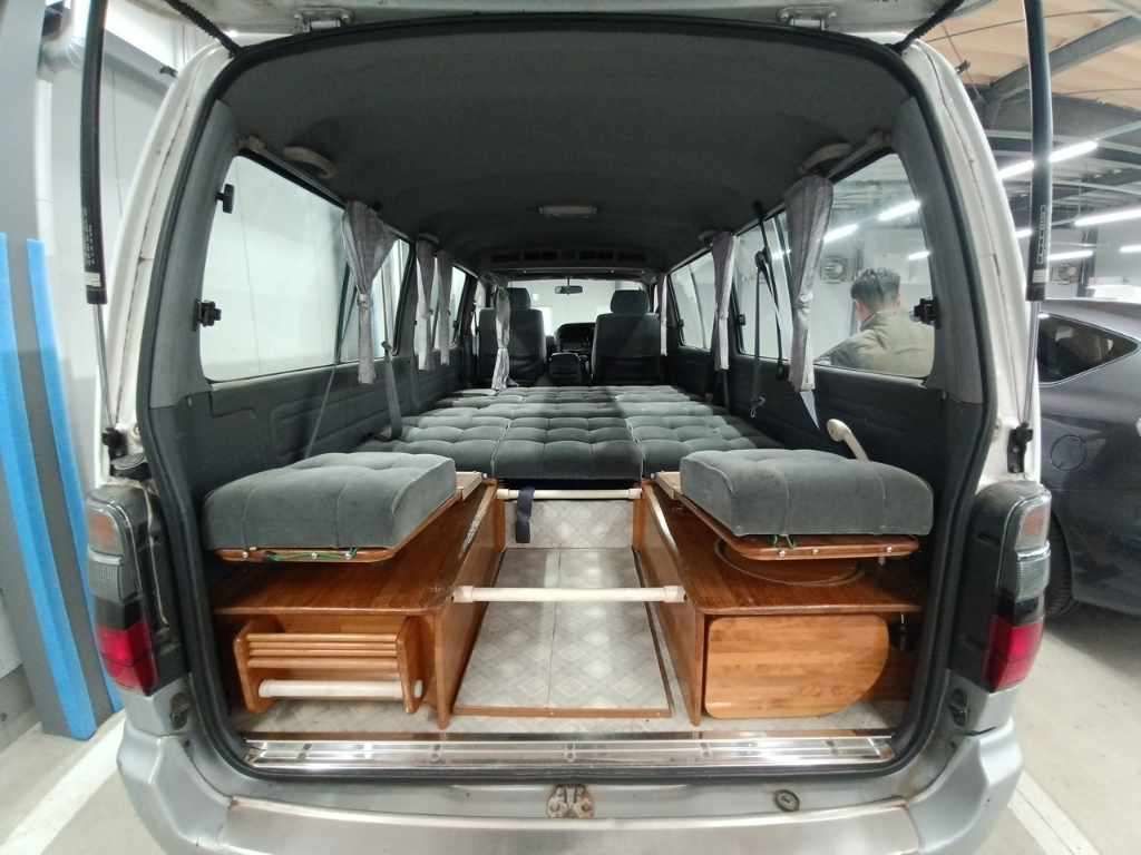 1998 Toyota Hiace 4WD auction photo 11