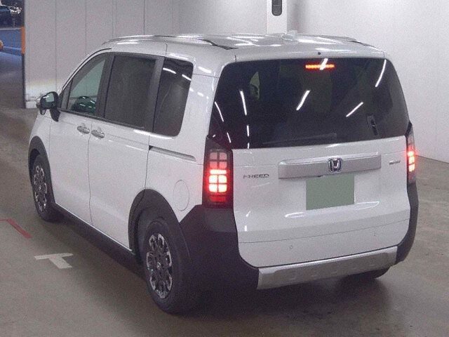 2026 Honda Freed EHEV Crosstar auction photo 2