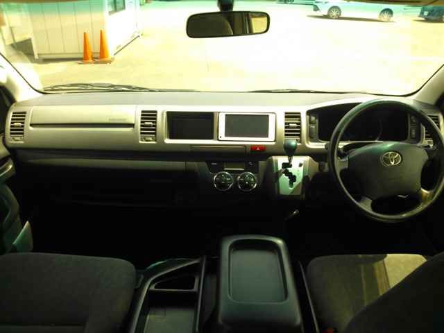 2012 Toyota Hiace 4WD グランドキャビン ハイルー auction photo 8